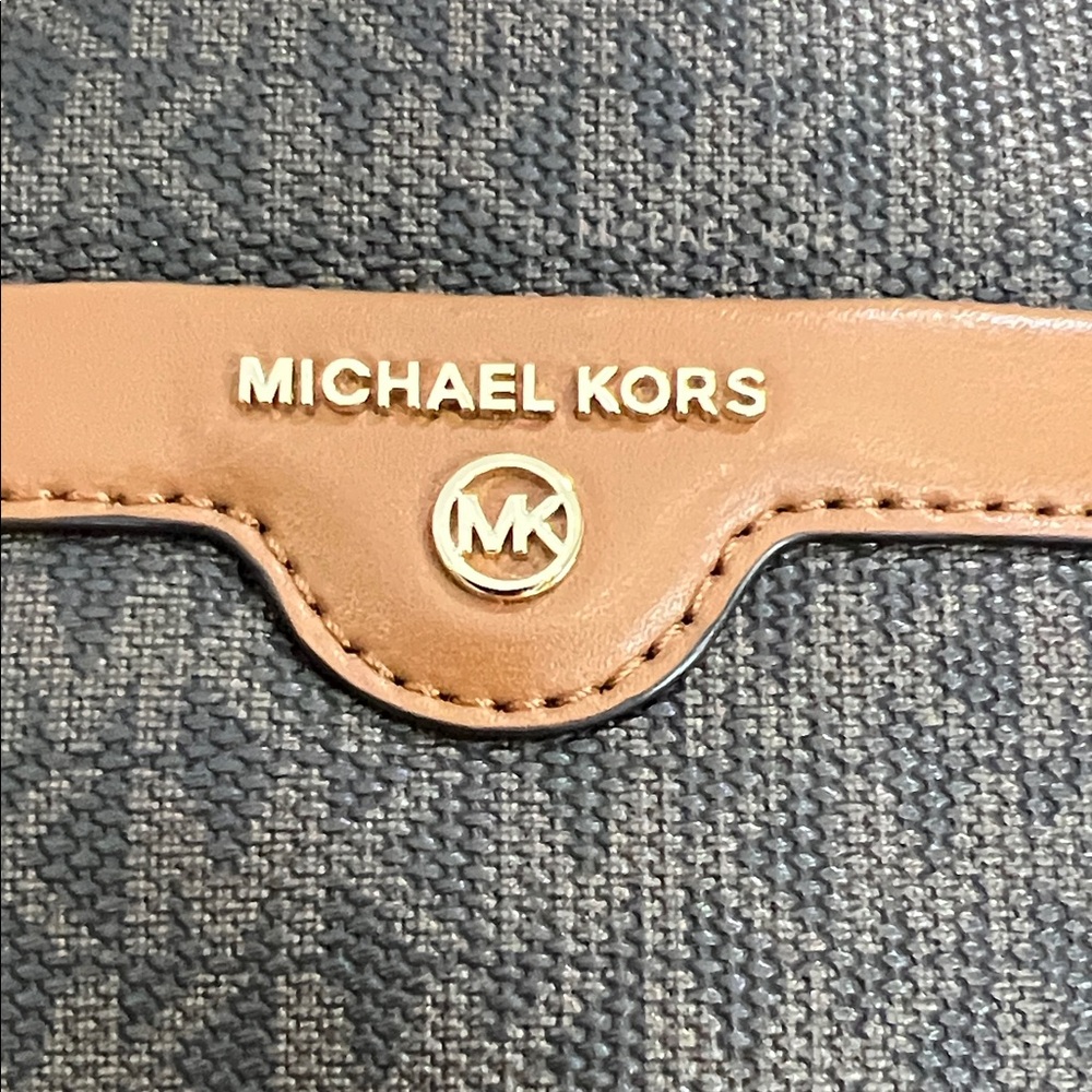 Michael Kors Dark Brown and Tan Bag - Picture 2 of 9